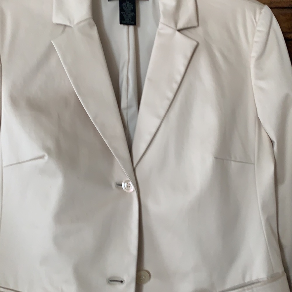 NWOT:The limited stretch Classic Jacket&ankle pants. No flaws upon inspection. - Picture 5 of 8